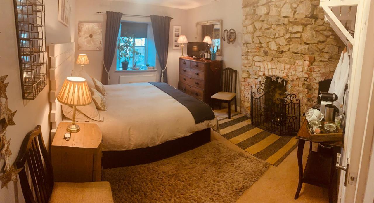 홀스워디 Molesworth Arms Pyworthy B&B 외부 사진